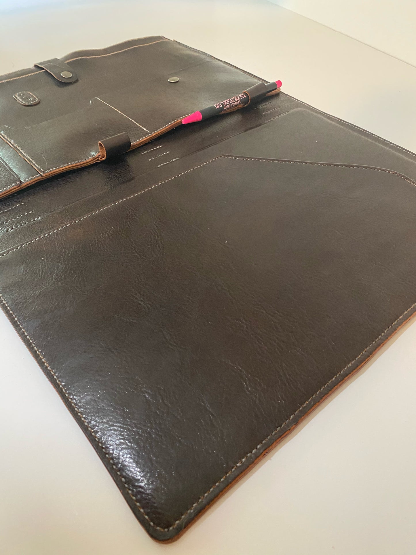 Padfolio - Lloyd Leather